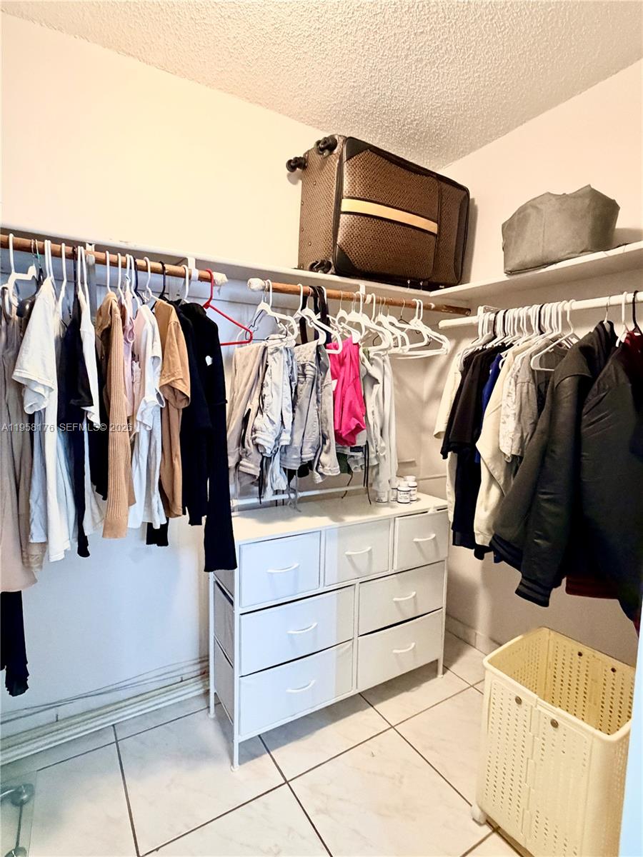 GRATIGNY PARK CONDO NO 1 - Residential Lease