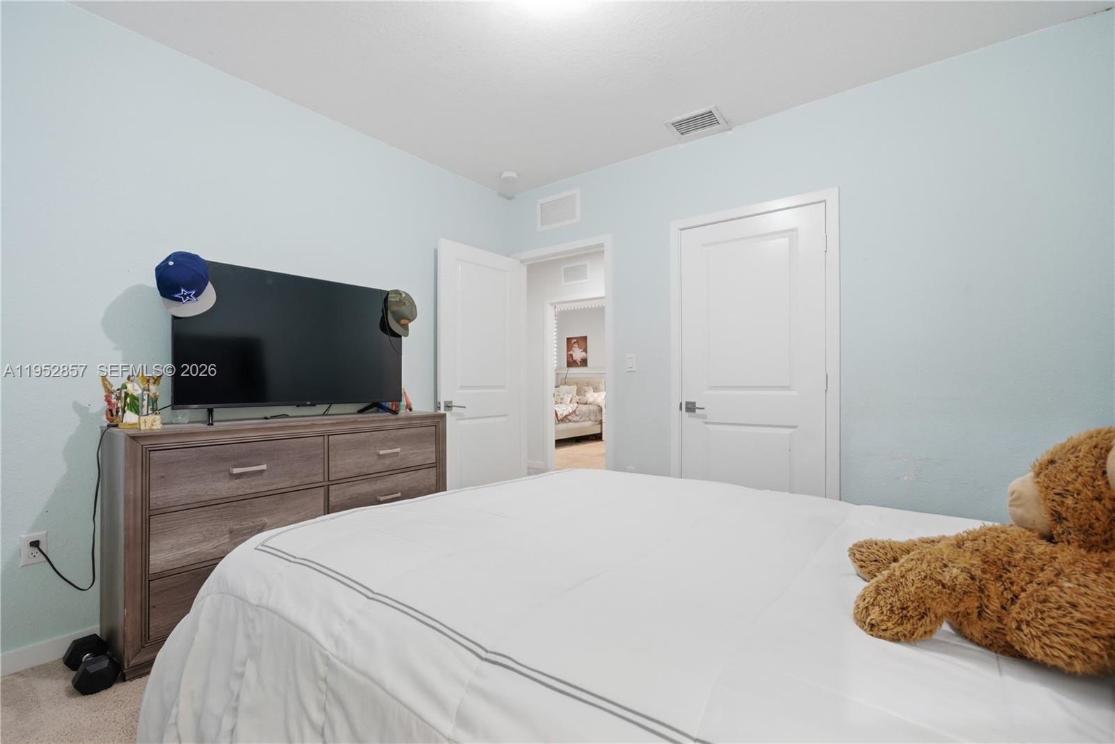 ROYAL HOMES WEST - Residential