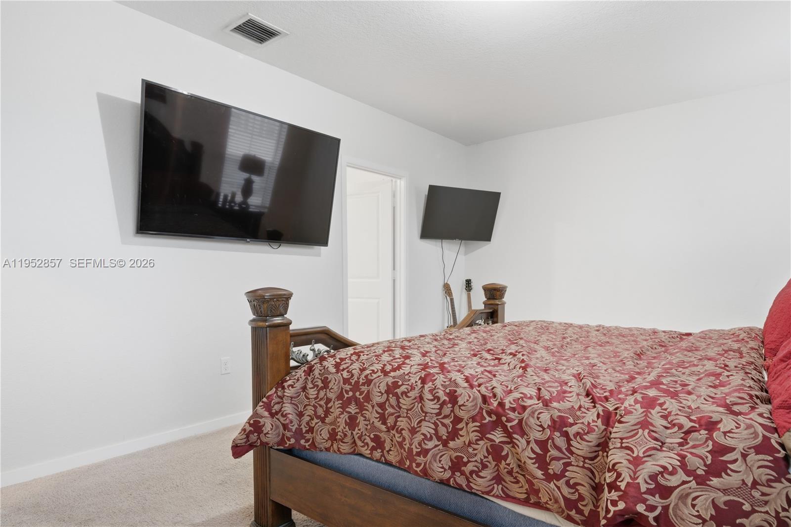 ROYAL HOMES WEST - Residential