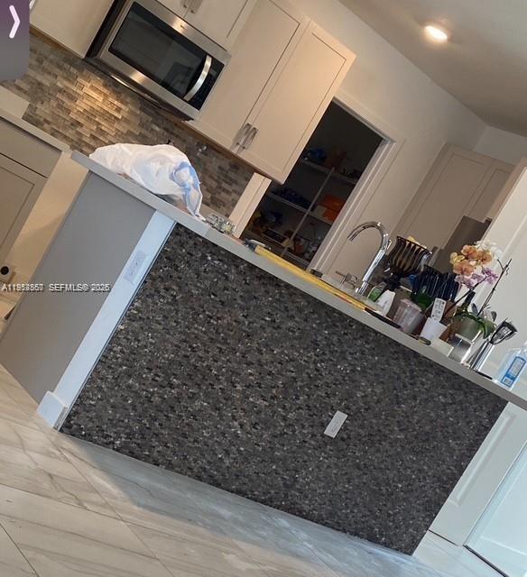 ROYAL HOMES WEST - Residential