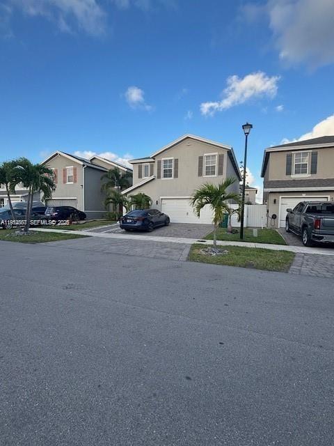 ROYAL HOMES WEST - Residential