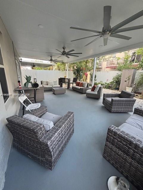 ROYAL HOMES WEST - Residential