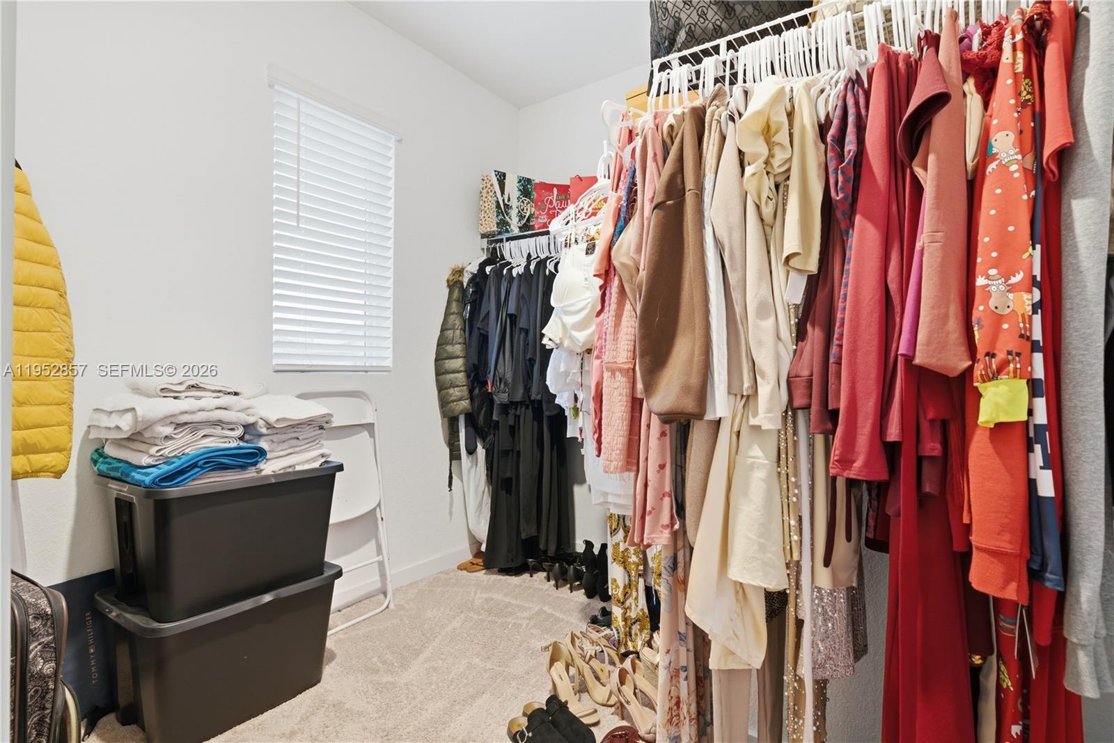 ROYAL HOMES WEST - Residential