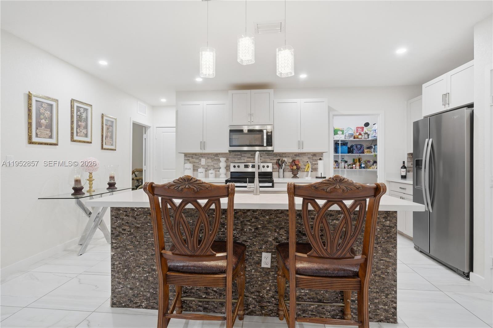 ROYAL HOMES WEST - Residential