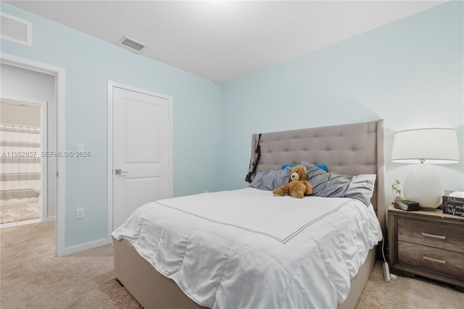 ROYAL HOMES WEST - Residential