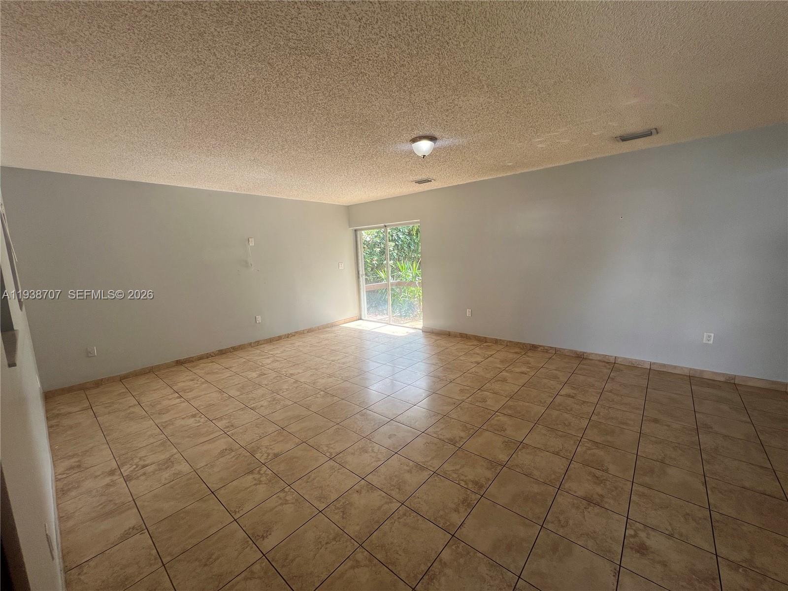 LA PALOMA - Residential