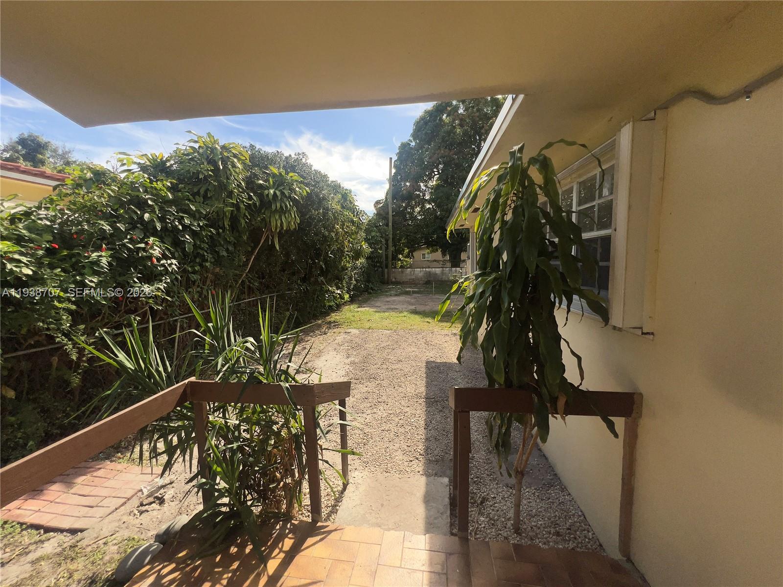 LA PALOMA - Residential