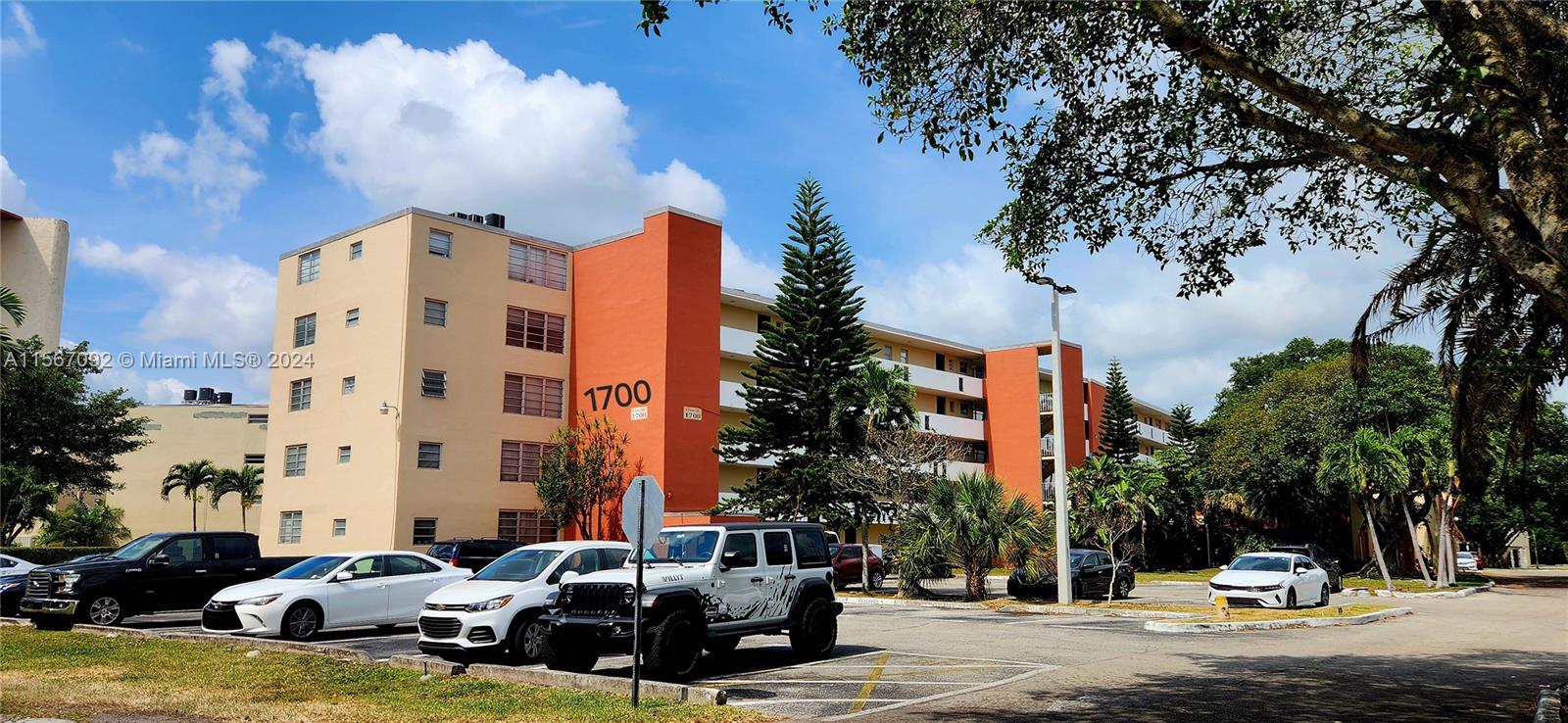 JADE WINDS GRP EASTER LIL - Residential