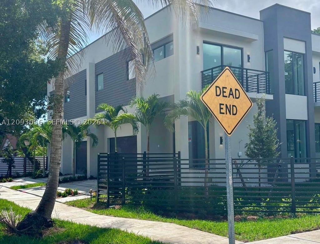 Photo of Fort Lauderdale, FL 33315 (MLS # A12093056)