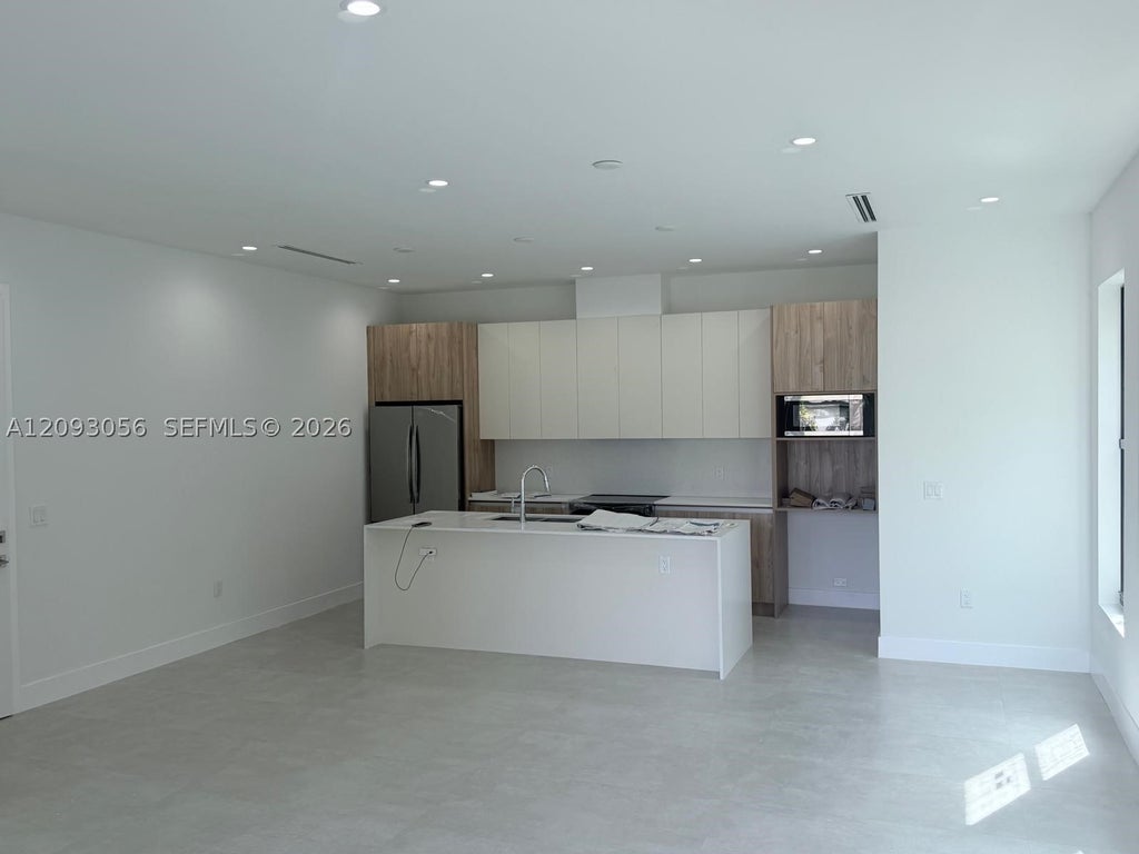 Photo of Fort Lauderdale, FL 33315 (MLS # A12093056)