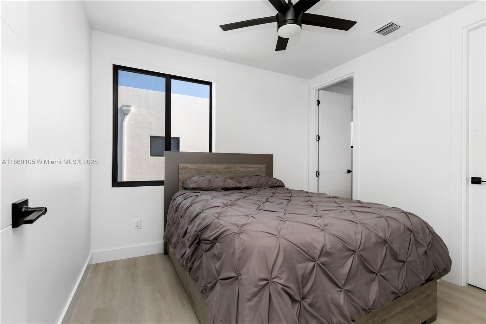 CROISSANT PARK - Residential