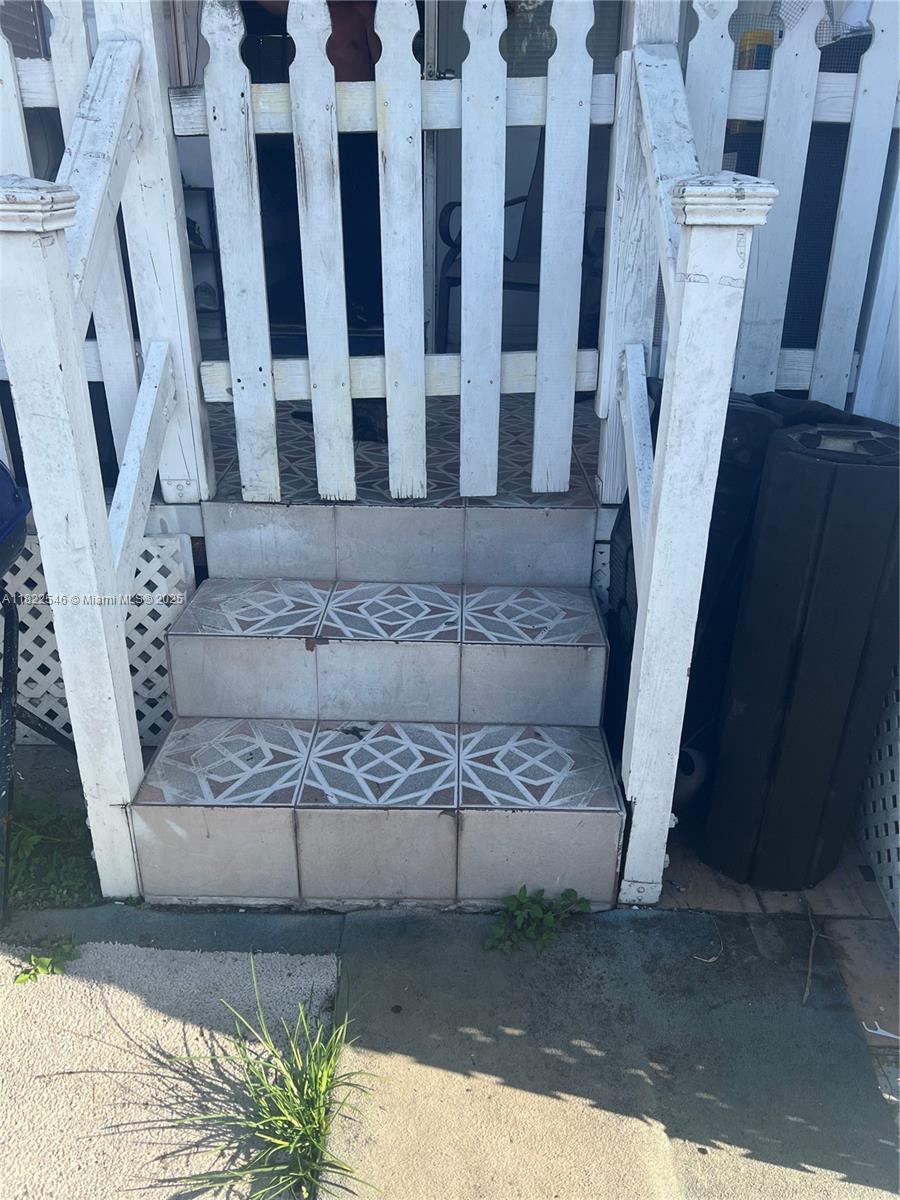 3520 NW 79th St f616