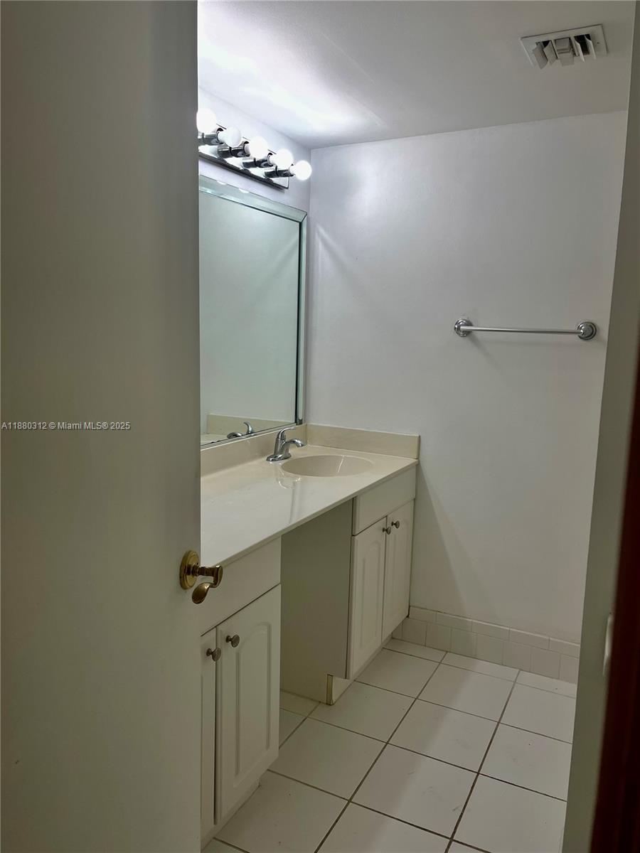 ROYAL PALM AT PLANTATION - Residential