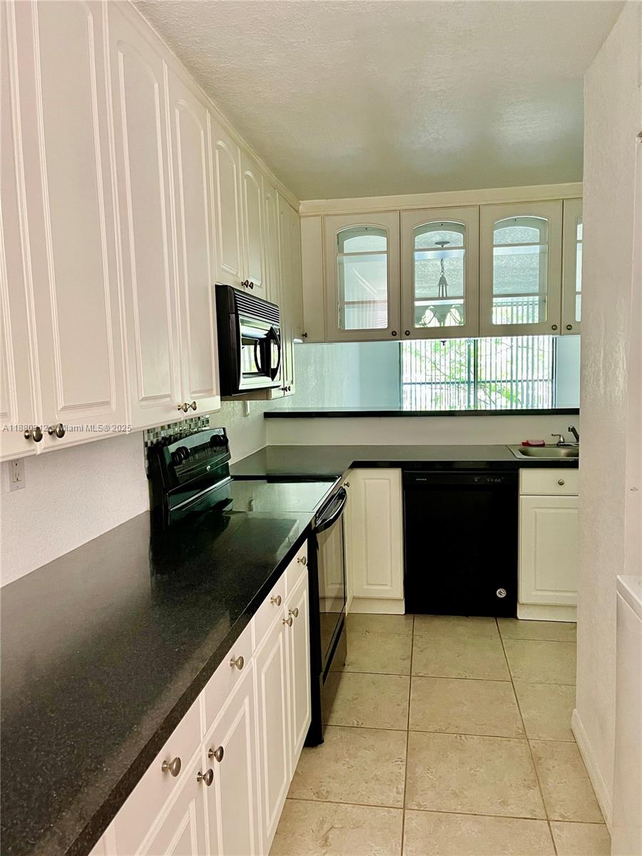 ROYAL PALM AT PLANTATION - Residential