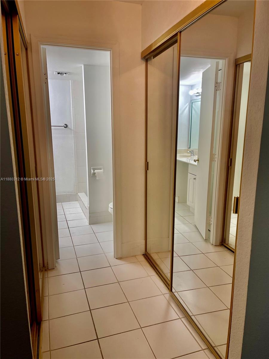 ROYAL PALM AT PLANTATION - Residential