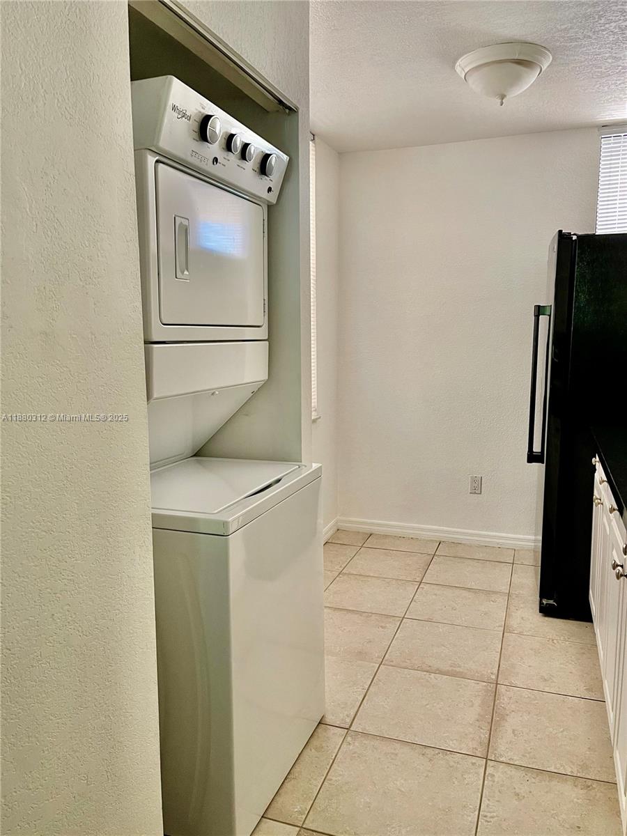 ROYAL PALM AT PLANTATION - Residential