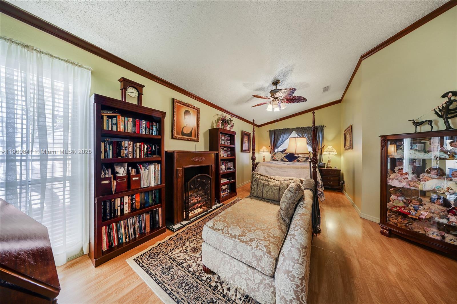 DIMENSIONS NORTH AT CHAPE - Residential