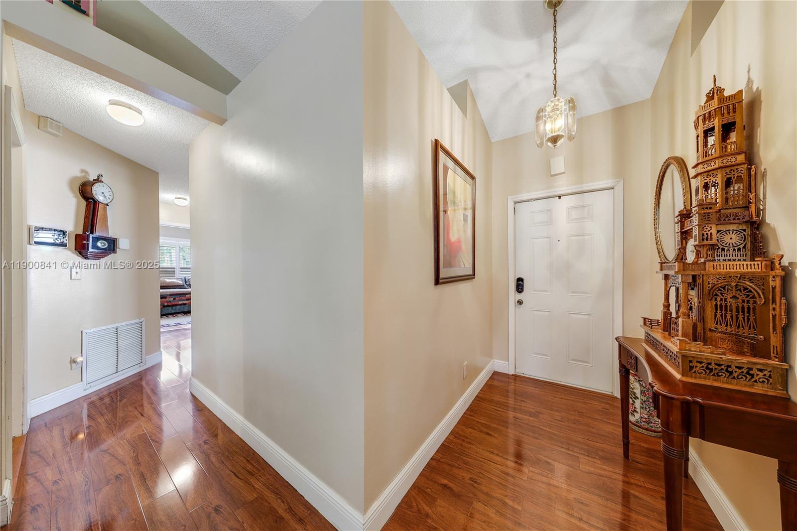 DIMENSIONS NORTH AT CHAPE - Residential