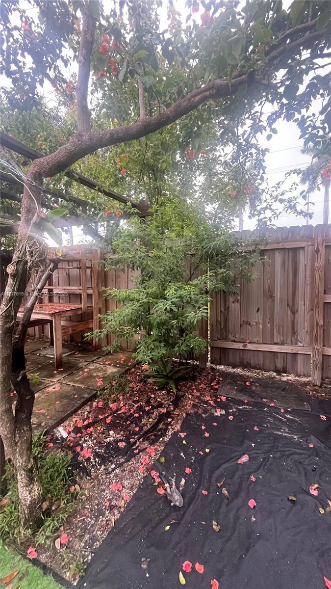 HACIENDA ESTATES SEC 1 - Residential