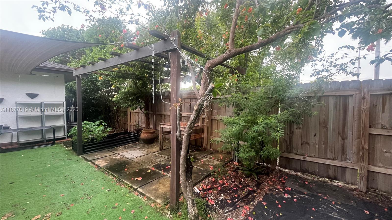 HACIENDA ESTATES SEC 1 - Residential