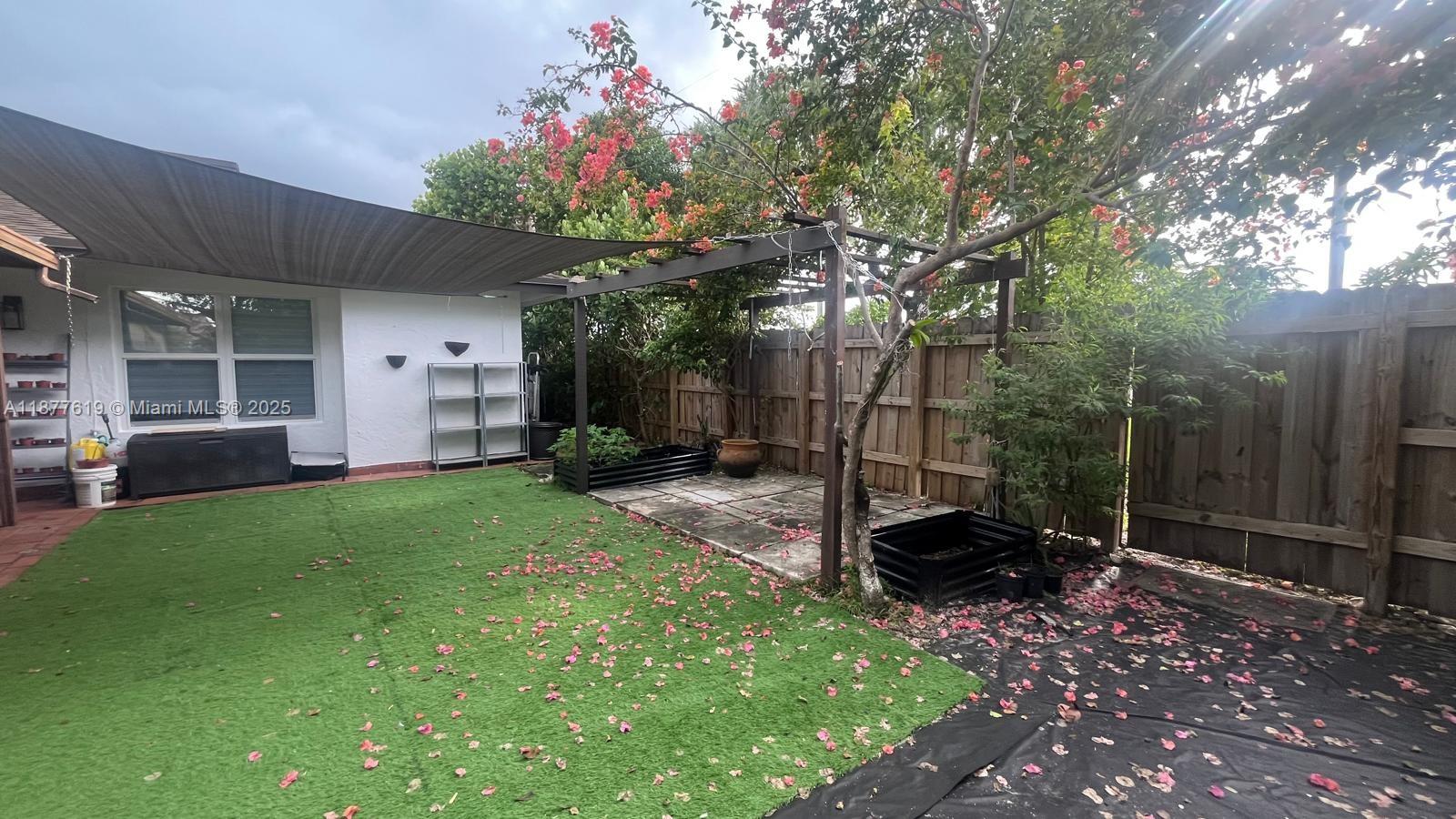 HACIENDA ESTATES SEC 1 - Residential