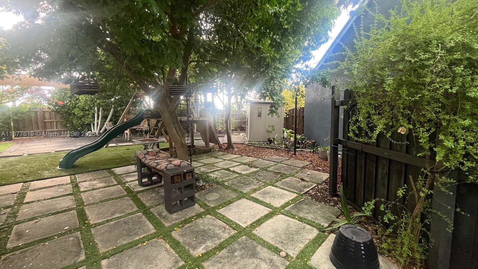 HACIENDA ESTATES SEC 1 - Residential