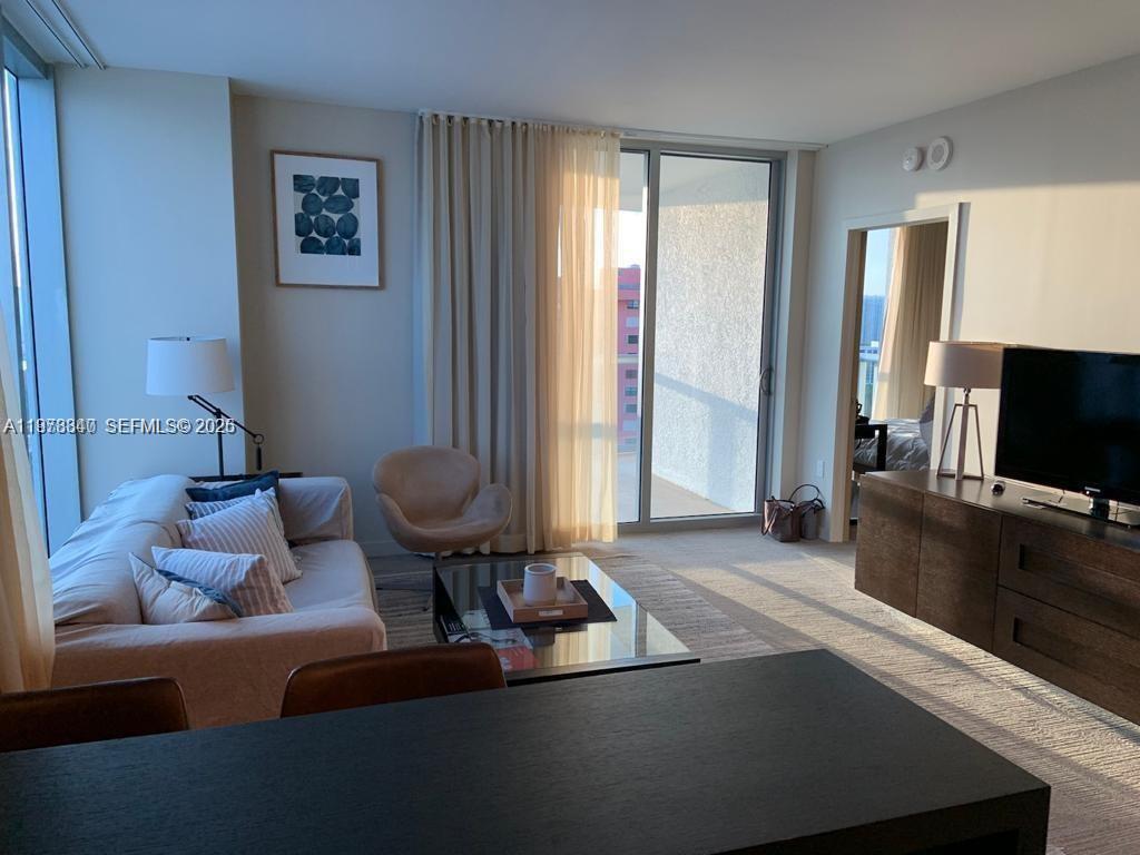 SOLE CONDO - Residential