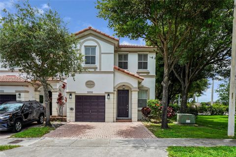Photo of 10709 NW 81st Ln, Doral, FL 33178 (MLS # A12044639)