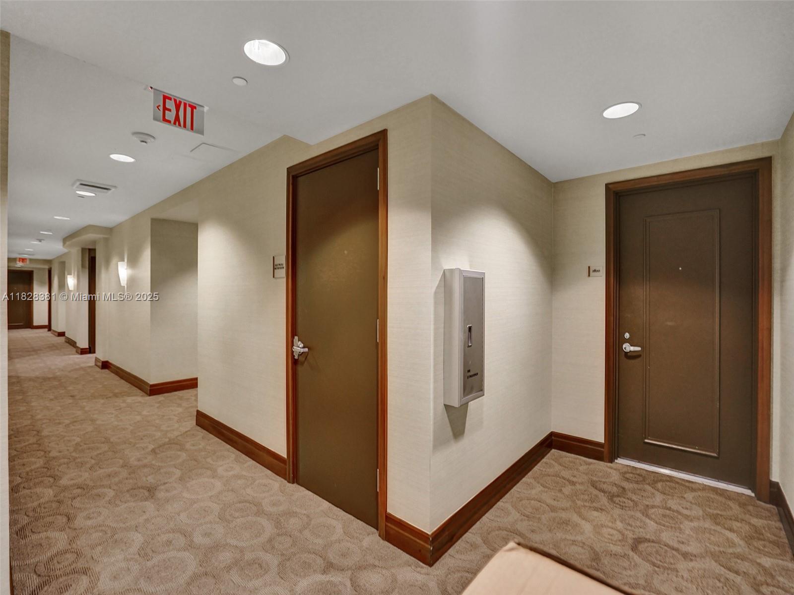 1050 Brickell Ave 2820