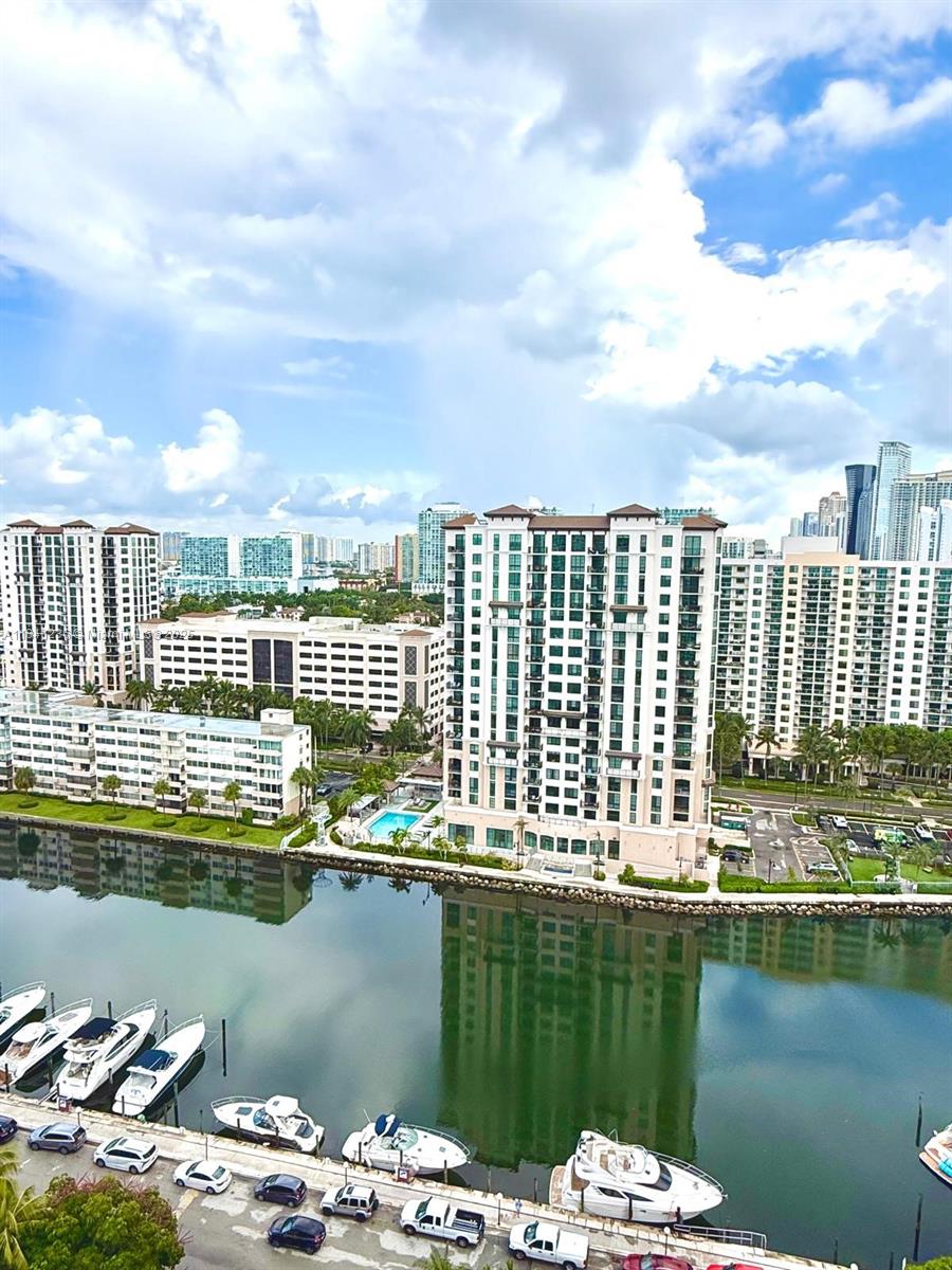 100 Bayview Dr 1904