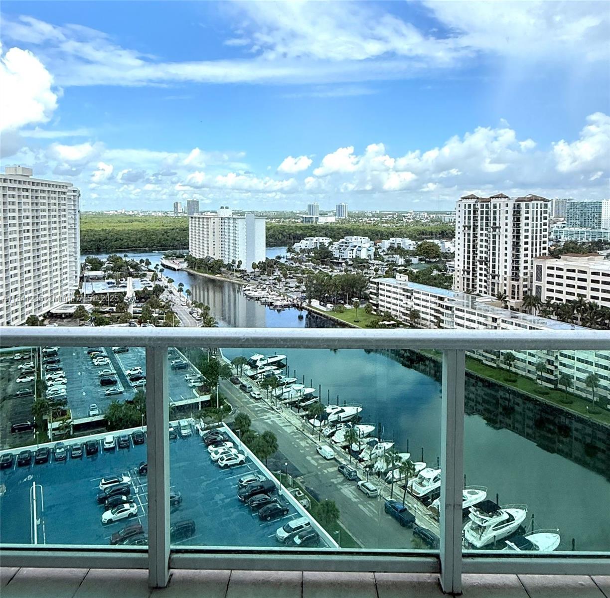 100 Bayview Dr 1904