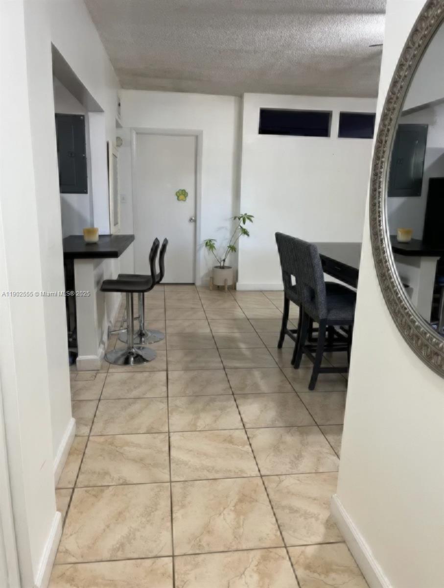 NORTHLAKE VLG AT CALIF CL - Residential Lease