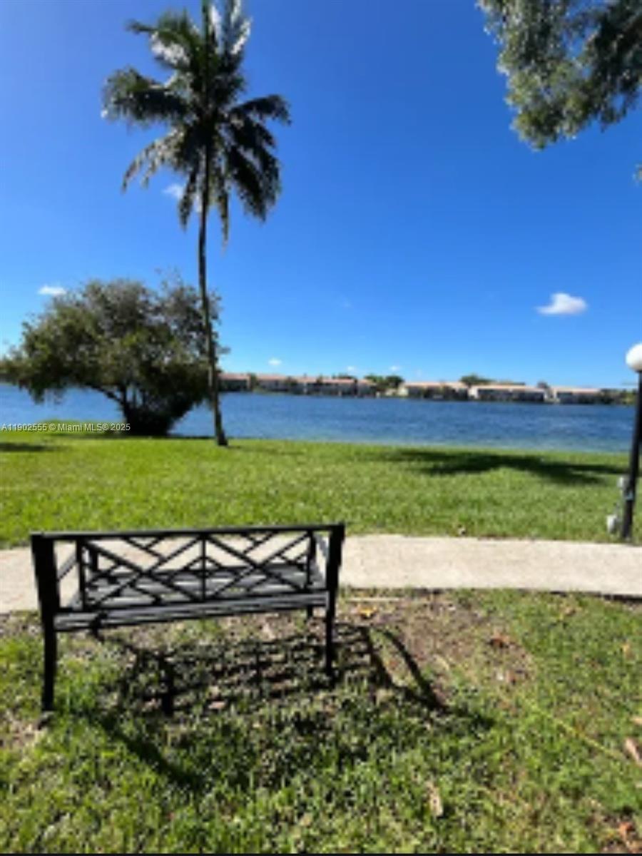 NORTHLAKE VLG AT CALIF CL - Residential Lease