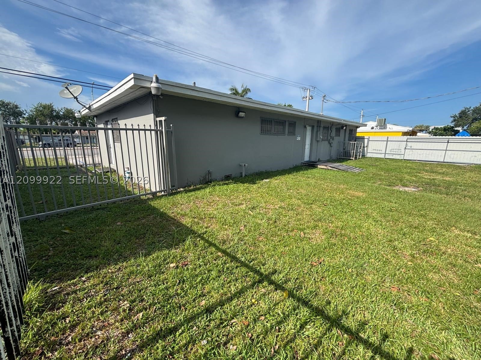 280 NW 183rd St
