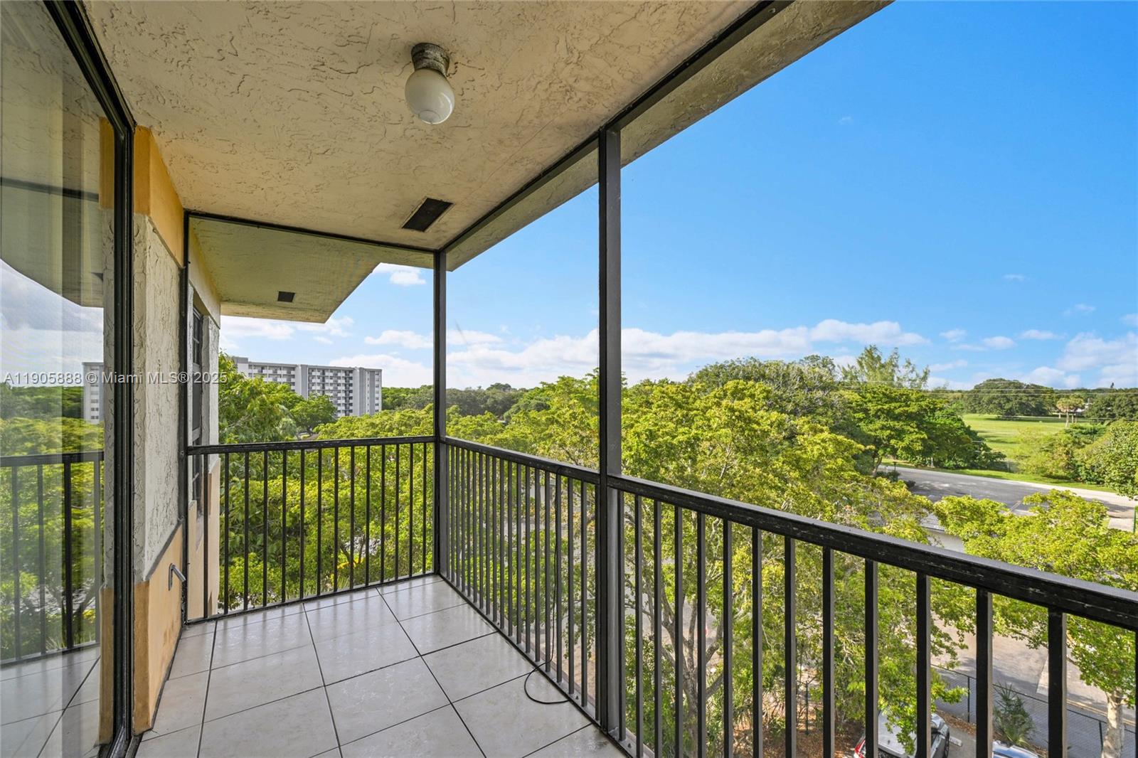 INVERWOOD CONDO - Residential