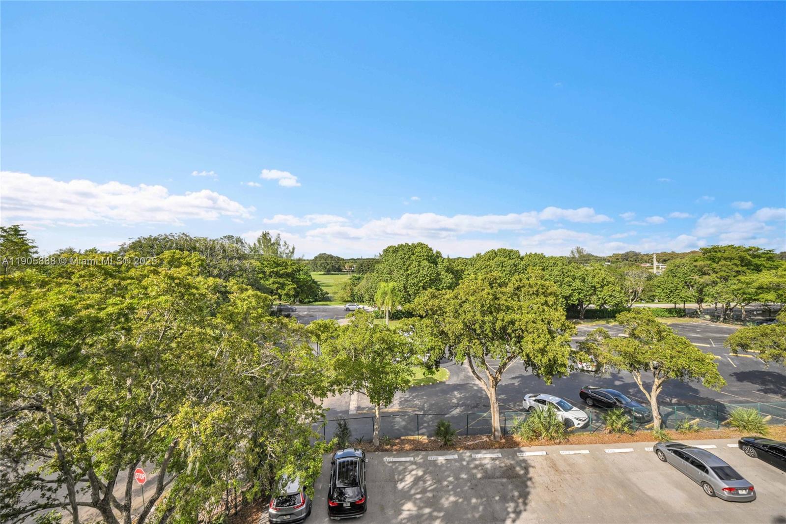 INVERWOOD CONDO - Residential