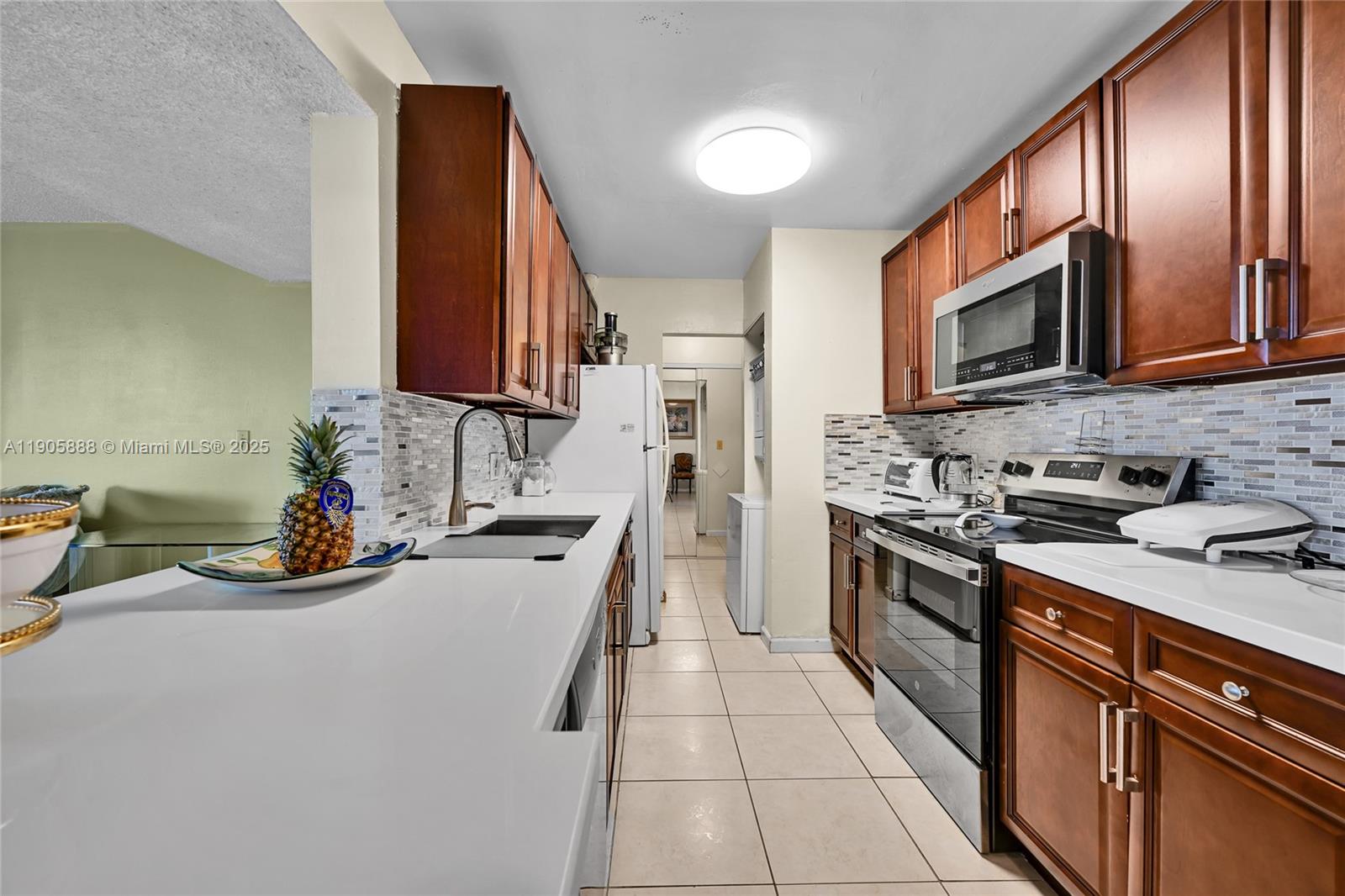 INVERWOOD CONDO - Residential