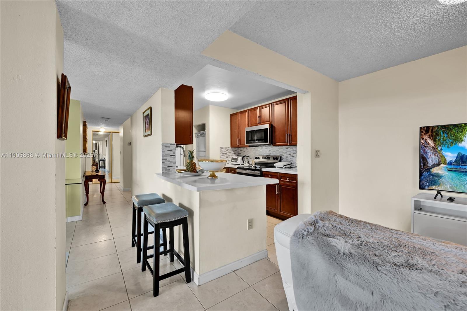 INVERWOOD CONDO - Residential