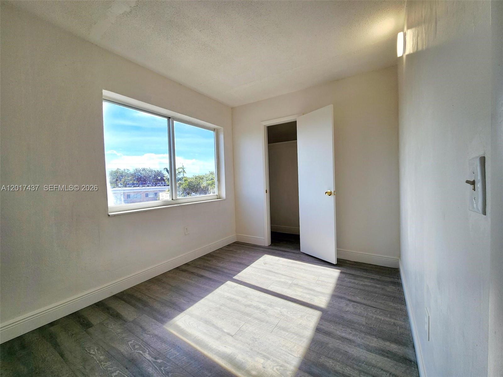 13285 NE 6th Ave N402
