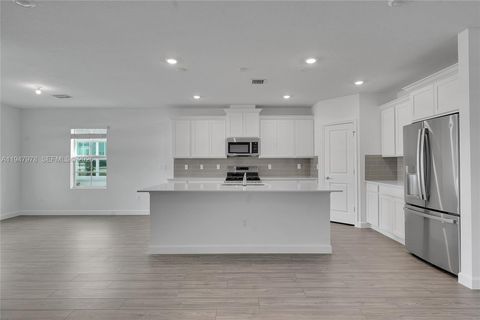 19560 Whispering Creek Rd 19560 Loxahatchee FL 33470