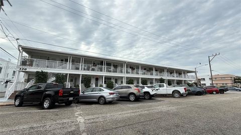 330 74th St 16 Miami Beach FL 33141