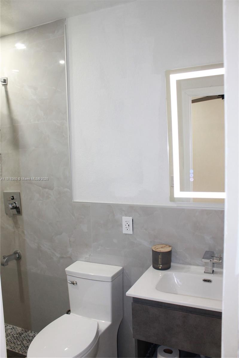 MIRAMAR SEC 10 - Residential Lease
