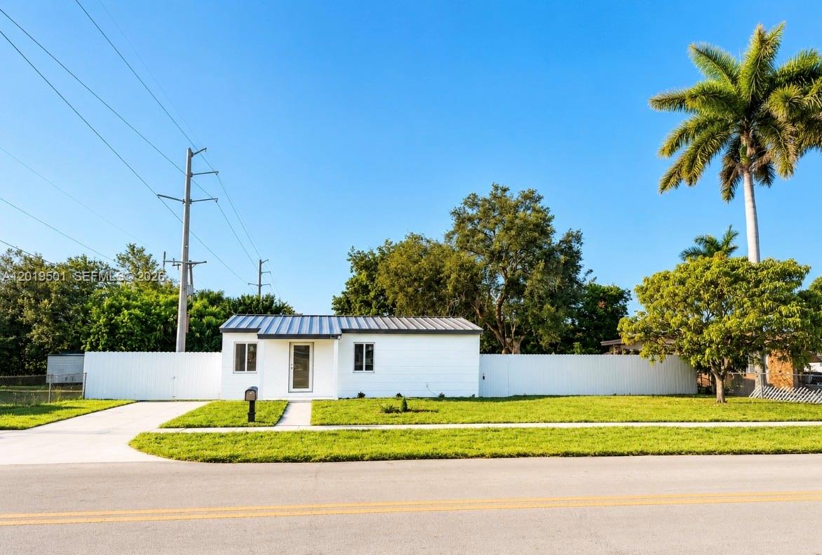 BUNCHE PARK 1 ADDN - Residential