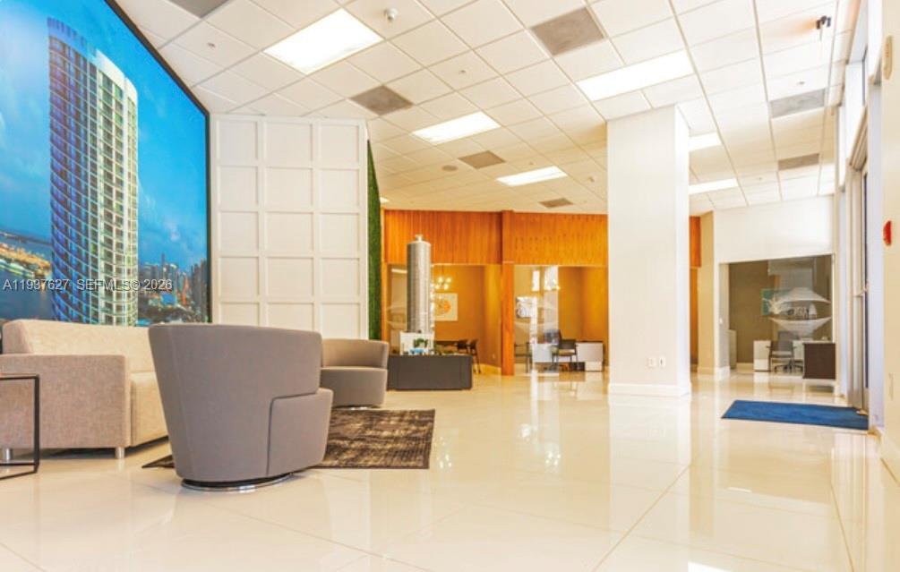 1750 N Bayshore Dr 1812