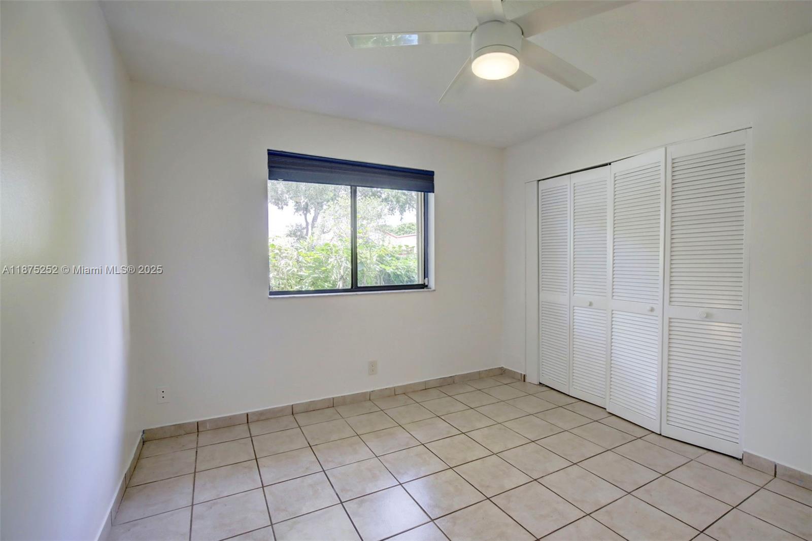 LAKESIDE VILLAS AT - Residential