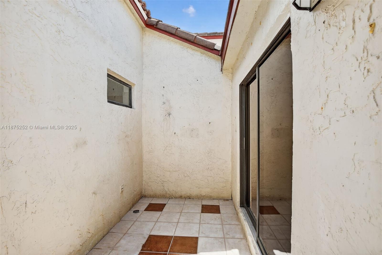 LAKESIDE VILLAS AT - Residential