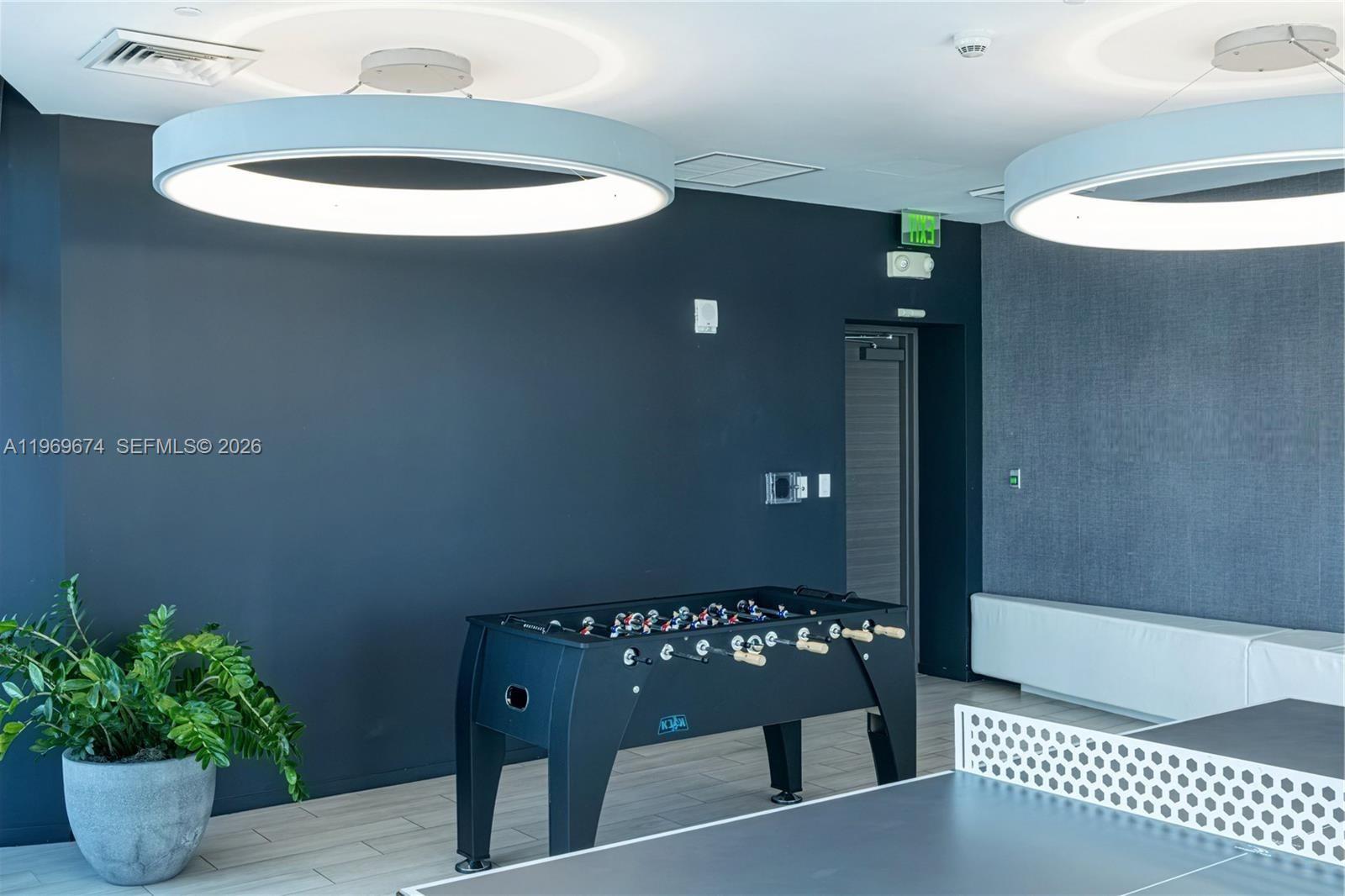 1100 MILLECENTO RESIDENCE - Residential