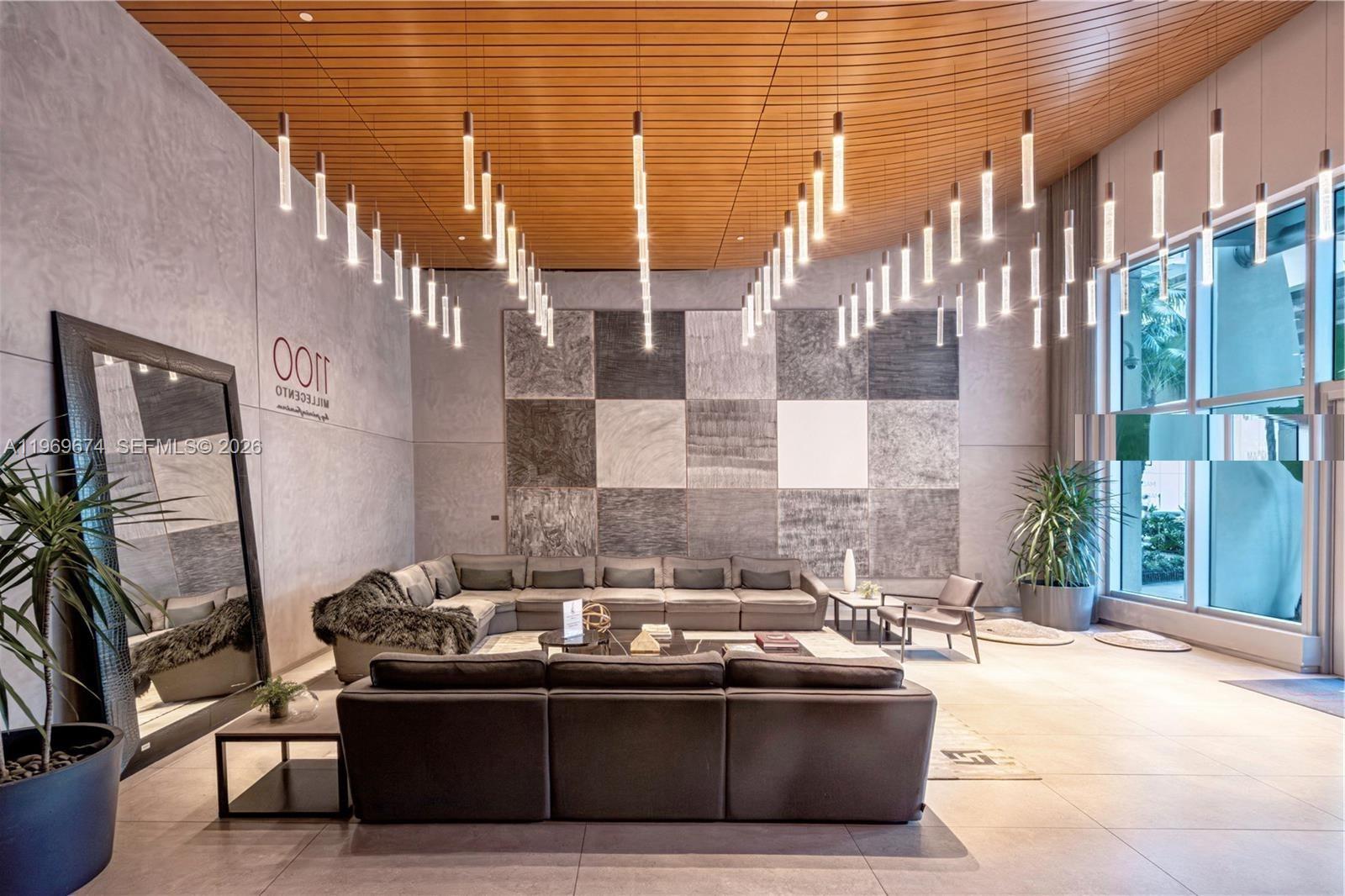 1100 MILLECENTO RESIDENCE - Residential