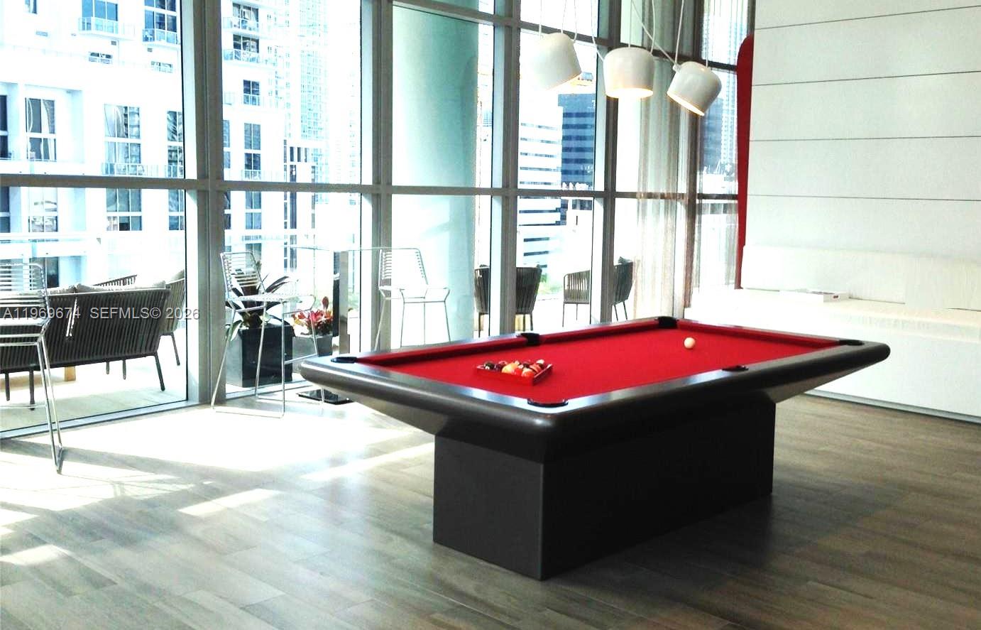 1100 MILLECENTO RESIDENCE - Residential