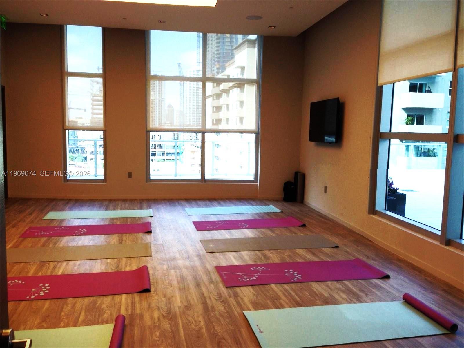 1100 MILLECENTO RESIDENCE - Residential